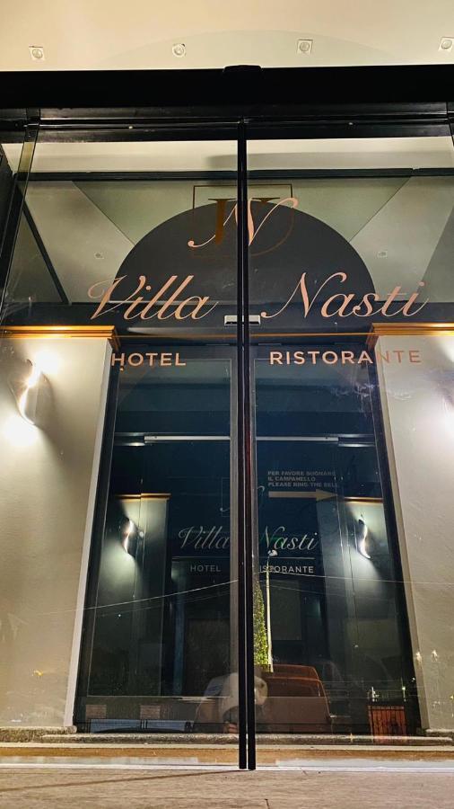 Villa Nasti Hotel Ristorante Canzo Exteriér fotografie